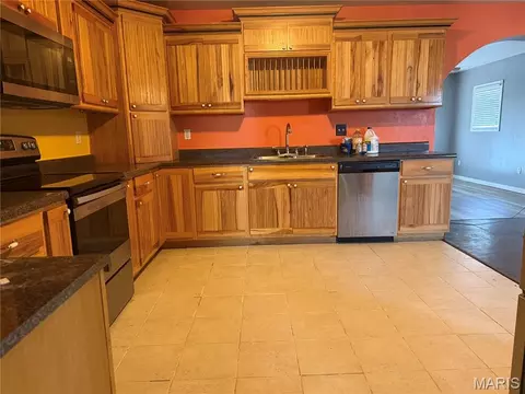 Kitchen - 1105 Peach St, Kennett, MO 63857 photo 2 of 2