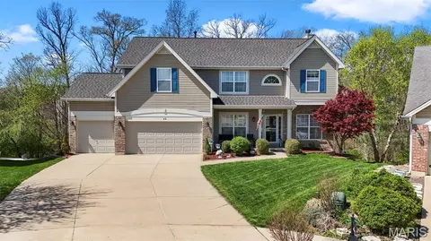 42 Riverdell Ct, Wentzville, MO 63385