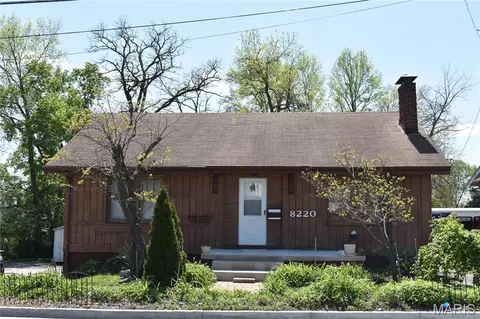 8220 Page Ave, Saint Louis, MO 63130