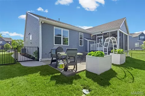 Exterior - 821 Upland Loop, O'fallon, MO 63368 photo 6 of 8