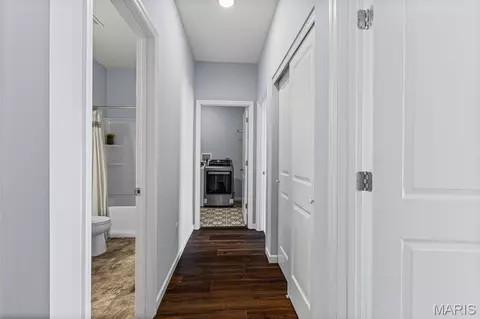 Entry Way - 821 Upland Loop, O'fallon, MO 63368 photo 4 of 5