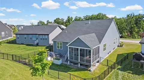 Exterior - 821 Upland Loop, O'fallon, MO 63368 photo 7 of 8