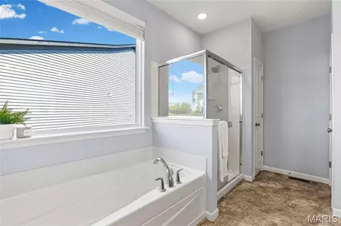 Bath - 821 Upland Loop, O'fallon, MO 63368 photo 1 of 4