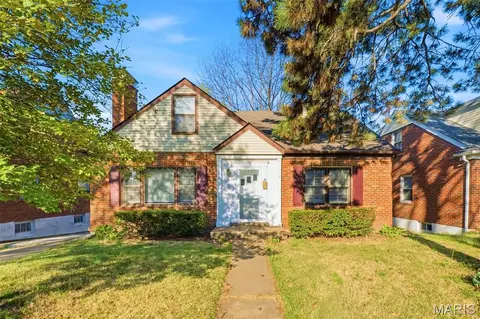 3057 Arlmont Dr, Saint Louis, MO 63121