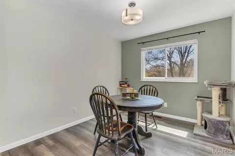 Dining - 2192 Meadow Dr, Barnhart, MO 63012 photo 2 of 3