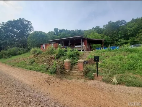 2164 Wayne 220 B, Silva, MO 63964