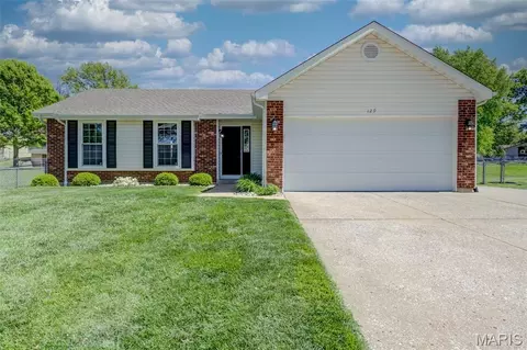 129 Del Oro Dr, Saint Peters, MO 63376