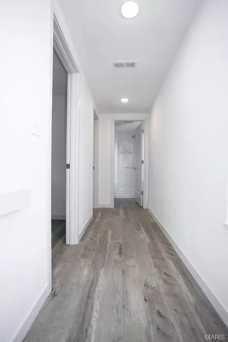 Entry Way - 200 11th St, Crocker, MO 65452 photo 2 of 3