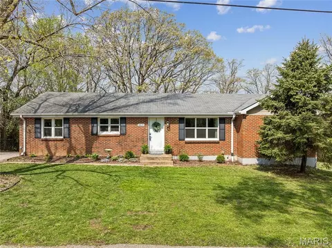2617 Rosemary Ln, High Ridge, MO 63049
