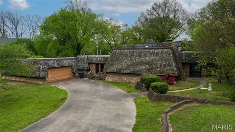 2409 Terrie Hill Rd, Cape Girardeau, MO 63701