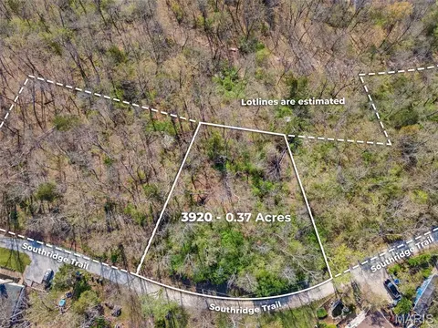 3920 S Ridge Trl, Byrnes Mill, MO 63051
