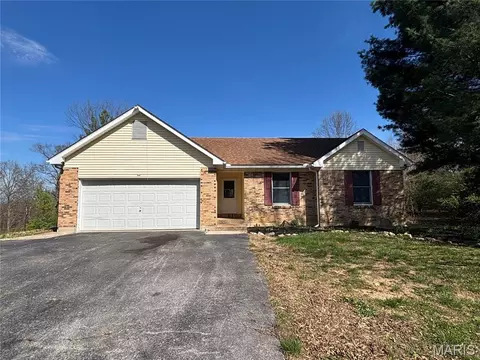 1546 Sugar Grove Rd, Troy, MO 63379