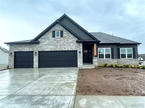 505 Clarks Xing, Moscow Mills, MO 63362