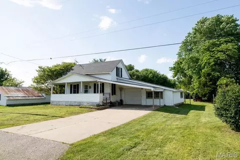 9988 W Wilbur St, Bunker Hill, IL 62014