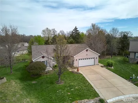 131 Hollyhock Dr, Troy, MO 63379