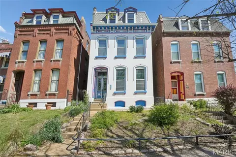 2303 Arsenal St, Saint Louis, MO 63118