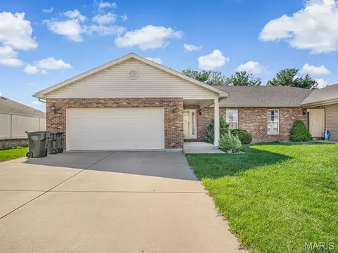 707 Marney Ln, Waterloo, IL 62298