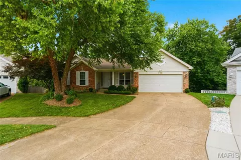 708 Arbor Crest Way, Ballwin, MO 63021