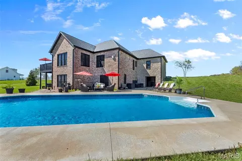 145 Saddlebrooke Rdg, Jackson, MO 63755