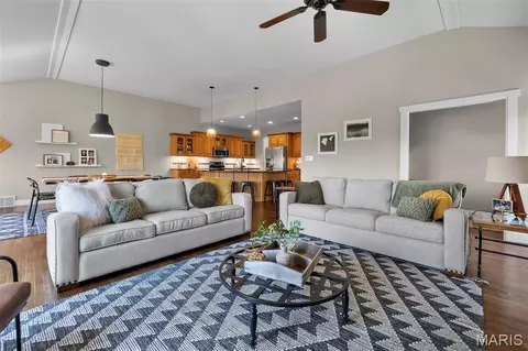 Living - 145 Saddlebrooke Rdg, Jackson, MO 63755 photo 2 of 6