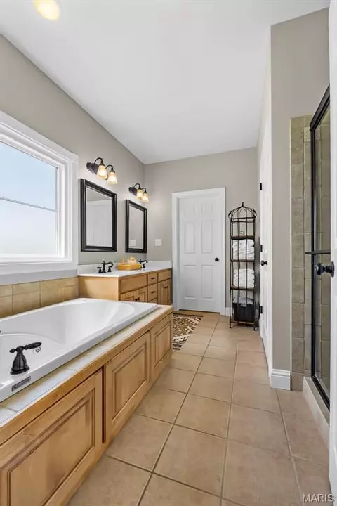Bath - 145 Saddlebrooke Rdg, Jackson, MO 63755 photo 5 of 6