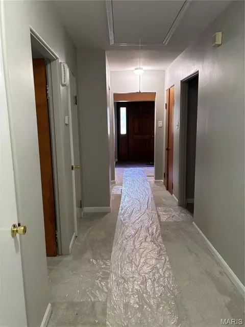 Entry Way - 514 Carson Rd, Ferguson, MO 63135 photo 2 of 2