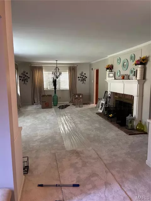 Living - 514 Carson Rd, Ferguson, MO 63135 photo 1 of 1