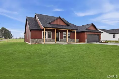 2601 M- Country Dr, Mountain Grove, MO 65711