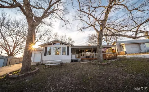 28464 Lucky Point Dr, Rocky Mount, MO 65072