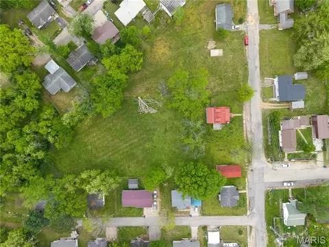 View/Area - 605 Third St, Marble Hill, MO 63764 photo 4 of 8