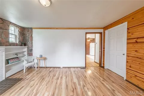 Living - 605 Third St, Marble Hill, MO 63764 photo 8 of 15