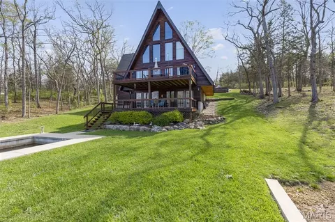 9843 E Vista Dr, Hillsboro, MO 63050
