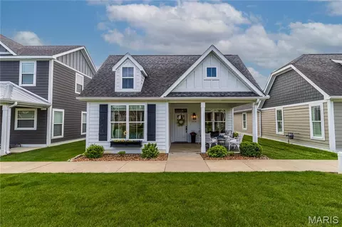 2524 Walden Blvd, Cape Girardeau, MO 63701