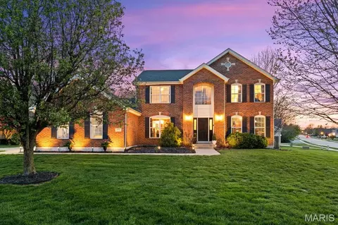 2405 Bobby Jones Ct, Belleville, IL 62220