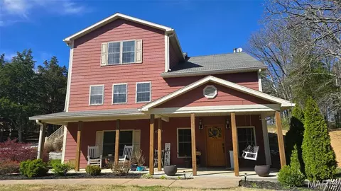 35 Dyer Rd, Wentzville, MO 63385