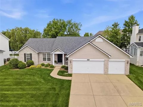 417 Parkshire Place Dr, Dardenne Prairie, MO 63368