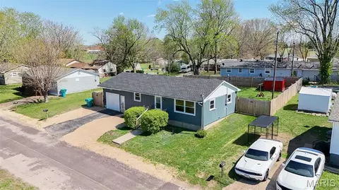 404 Colby St, Bourbon, MO 65441