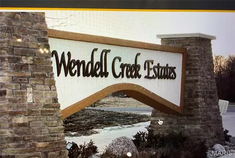 8736 Wendell Creek Dr, Saint Jacob, IL 62281