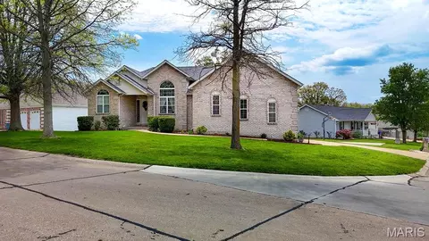 18 Ashford Pl, Festus, MO 63028