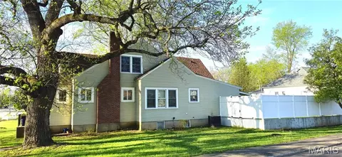 3 N Jackson St, Salem, MO 65560
