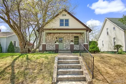 725 Park Ave, Belleville, IL 62220