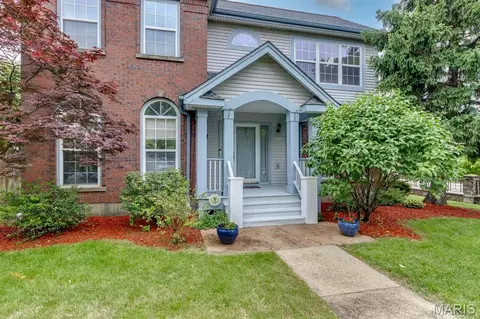 4166 Westminster Pl, Saint Louis, MO 63108