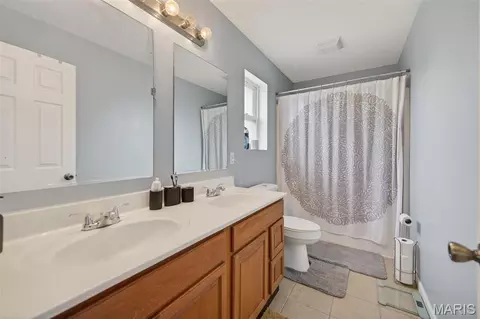 Bath - 20826 Hibbett Rd, Saint Robert, MO 65584 photo 1 of 2