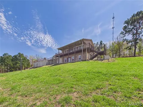 353 Skyline Dr, Van Buren, MO 63965