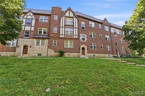 5024 Christy Blvd, Saint Louis, MO 63116