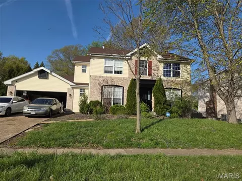 1165 English Saddle Rd, Florissant, MO 63034