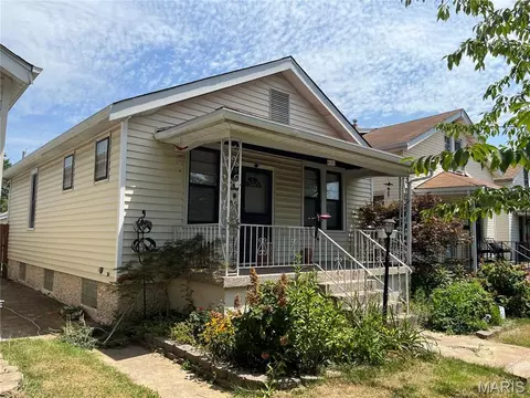 4151 Fillmore St, Saint Louis, MO 63116