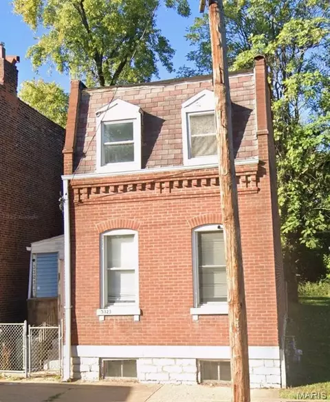 3323 N 19th St, Saint Louis, MO 63107