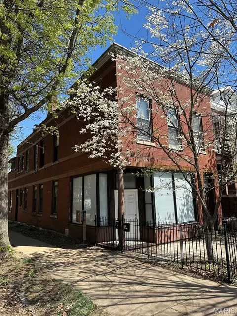 4173 Humphrey St, Saint Louis, MO 63116