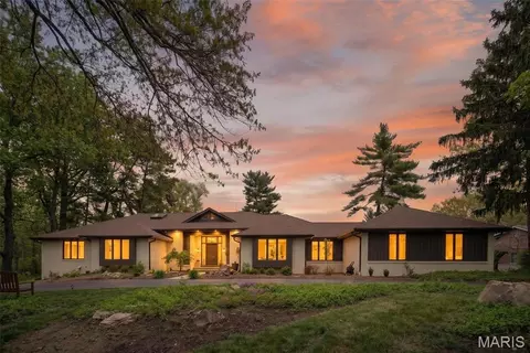 13503 Ladue Farm Rd, Saint Louis, MO 63141